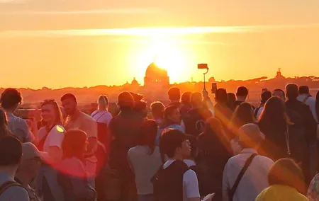 Sunset/By Night Private Tour of Rome by Golf Cart Gelato or Wine