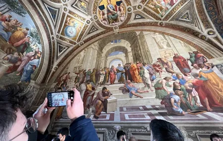 Exclusive First Access Vatican Tour with Skip the Line Basilica