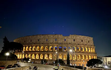 Colosseum and Roman Forum Sightseeing Area Night Walking Tour