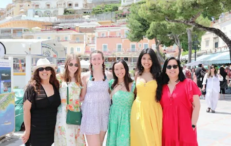 Private Day Tour in Pompeii Positano and Amalfi from Rome