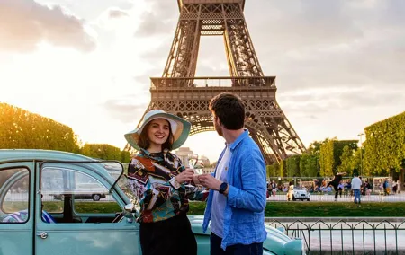 Explore Paris EN vintage 2CV day/night option Champagne