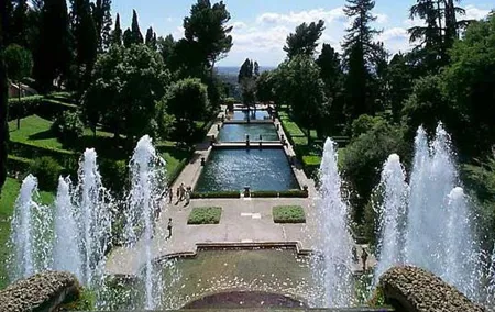 Private Tour: Tivoli Gardens and Countryside Experience from Rome