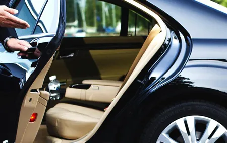 Luxury transfer between hotel in Rome and the Civitavecchia Port