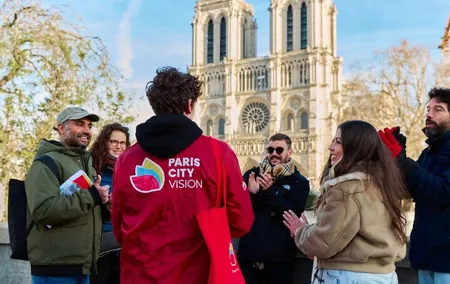 Notre-Dame Interior Audio Guide with Île de la Cité Guided Tour