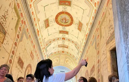 Vatican Museums, Sistine Chapel & St. Peter's Square Guided Tour