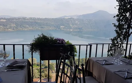 Roman Countryside: Wine and Food Tasting, Semi-Private Day Tour