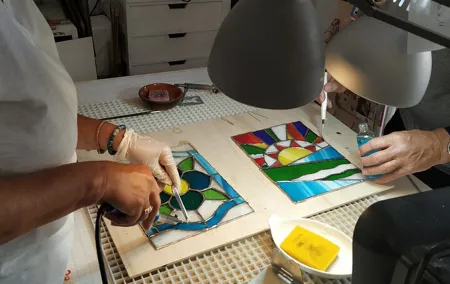 2/3 Hours Art Stained Glass Course in Trastevere