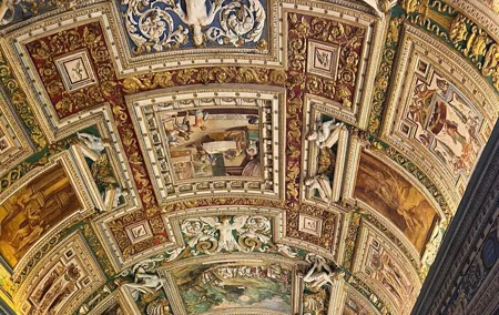 Vatican Museum and Sistine Chapel Evening Tour