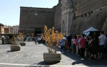 Vatican City Guided Tour With Less Crowd Than Regular Hours