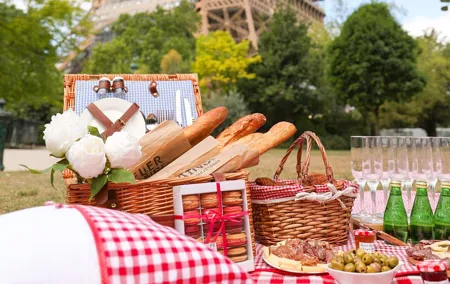 Picnic like a parisian
