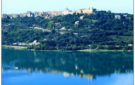 Tour to the Roman castles: Nemi, Ariccia and Castel Gandolfo, a day from Rome