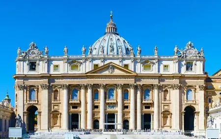 St Peters Basilica Skip-the-Line Hosted Entry with Audio Guide