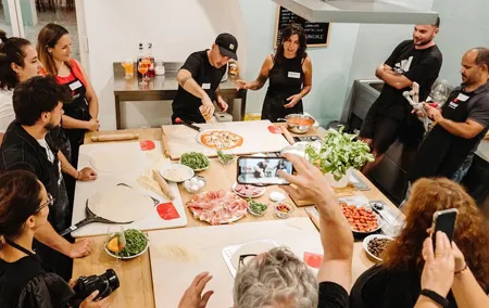 Devour Rome Wine & Pizza Making Class in Trastevere Neighborhood