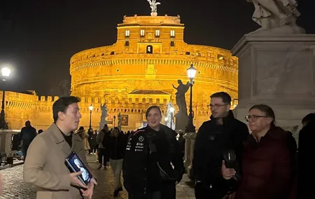 Dark Legends and Ghost Stories Night Walking Tour in Rome