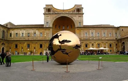 Sistine Chapel & Vatican Tour with No Lines