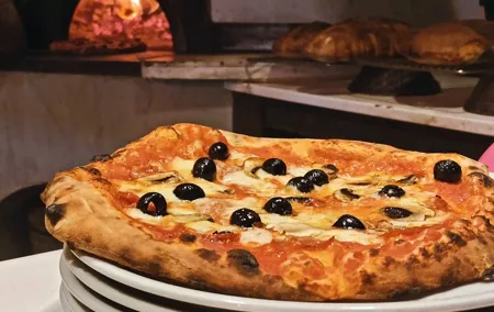 Rome: Pizza Cooking Class combined with Guided Sightseeing