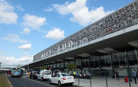 Paris Private transfer Orly Airport to Paris City