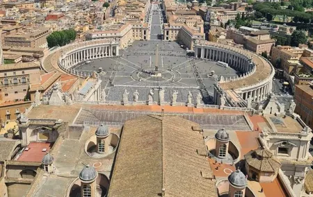 Vatican : St. Peter's Basilica withe Papal Tombs guided tour