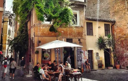 Ancient and Medieval Rome : through the Undergrounds of Trastevere