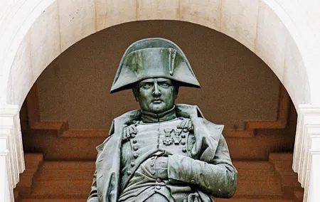 Skip-the-line Invalides Dome Louis XIV & Napoleon Tour - Semi-Private 8ppl Max