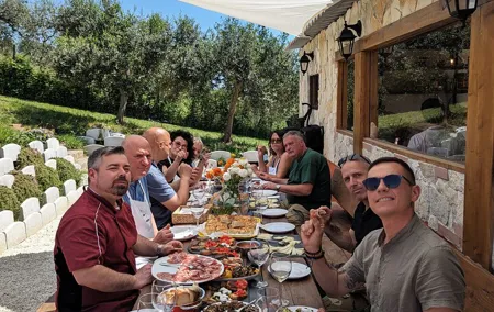 Focaccia and Pesto Cooking Class in the Roman Countryside