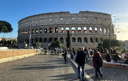 Hosted entrance Colosseum, Roman Forum and Palatine Hill