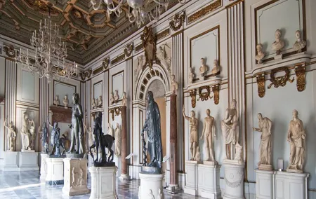 Capitoline Museums Guided Tour with Multimedia Experience