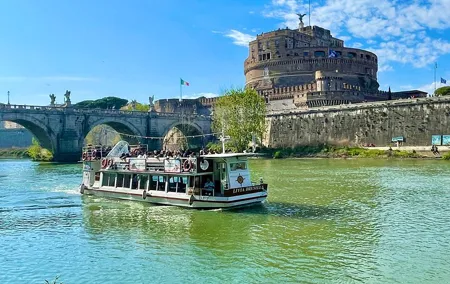 Rome Tiber River Ride and Top Food Tasting with Wine Pairing