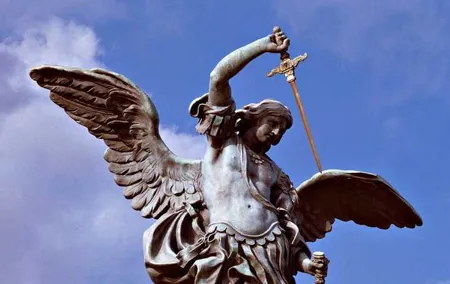 Half-Day Angels and Demons Guided Walking Tour for families and groups