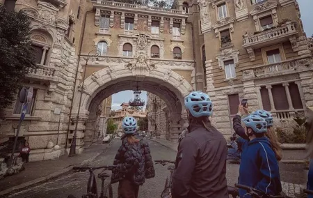 Rome Small-Group e-Bike Tour: Villa Borghese, Villa Ada & Coppedè
