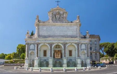 Hidden Gems & Rome Catacomb Semi Private Tour by golf cart
