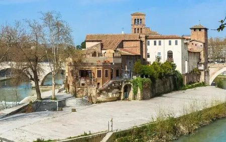 A Self-Guided History Tour of Rome's Jewish Ghetto