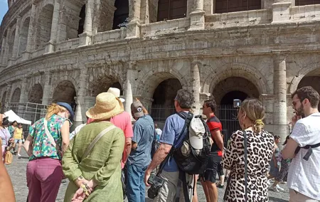 Small Group Guided Tour to the Colosseum, Roman Forum and Palatine Hill