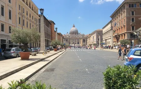 Pope`s favorite Food Tour, Rome Vatican Area walking Food Tour