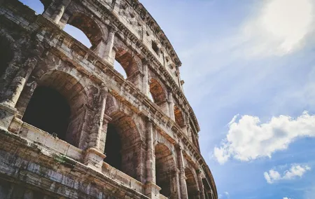 Rome : Colosseum , Roman Forum , Palatine Hill Tour