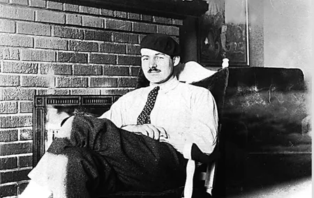Hemingway in Paris - Small Group Walking Tour