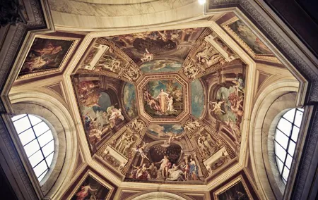 Small-Group Tour: Vatican Museums, Sistine Chapel & Pickup