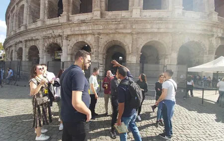 Rome Colosseum Guided Tour With Roman Forum Quick Access