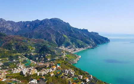Daytrip from Rome to Pompeii and Amalfi Coast