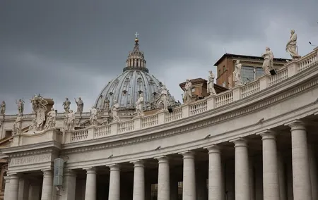 Excursion from Civitavecchia to Rome: Vatican, Colosseum, Roman Forum + Lunch
