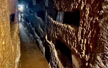 Private Express Tour of Roman Catacombs with Transfer