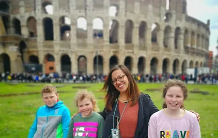 Colosseum Tour for Kids with Caesars Palace & Roman Forums
