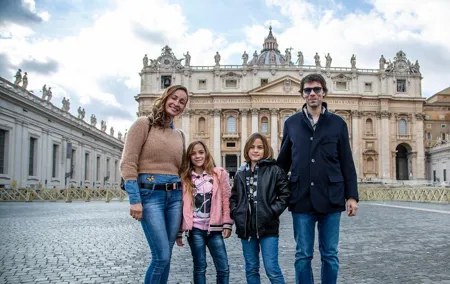 Kids-Friendly Fun & Educational Sistine Chapel & Vatican Fast Access Guided Tour
