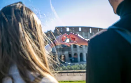 Colosseum, Forum & Trevi Fountain Tour in Rome W Gelato Tasting