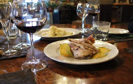 Wine tasting in Roman Countryside: 3-hour tour from Rome