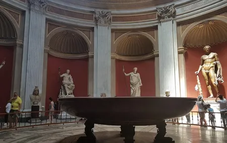Rome: Vatican Museums Private Afternoon Tour with Wine Tasting