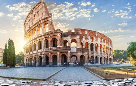 Tour of Gladiators Arena and Colosseum with Imperial Forum