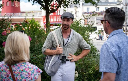 Paris : Wander & Wine - A Montmartre Foodie Adventure