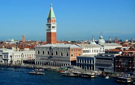 Venice LUXURY Private Day Tour with Gondola ride - from Rome