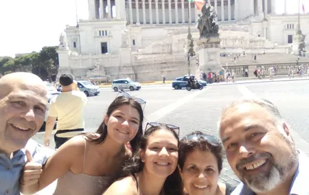 Rome Tour with Driver: Optional Skip-The-Line and Guide